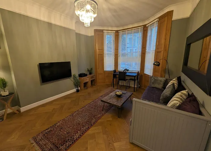 1Bd Notting Hill Residence