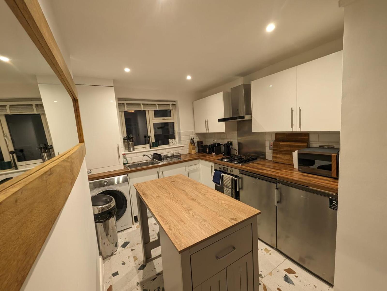 1bd Notting Hill Apartment